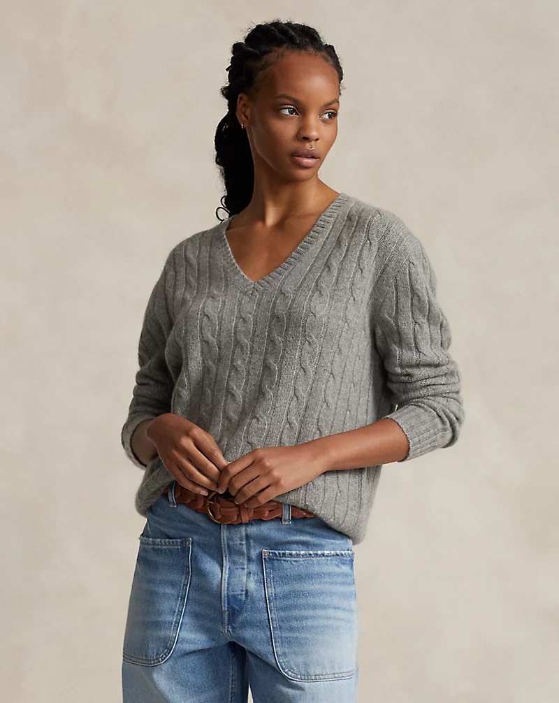 Relaxed Fit Cable Cashmere Sweater